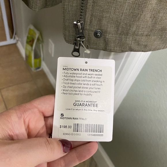 Athleta Midtown Rain Jacket *BRAND NEW* - Picture 5 of 6